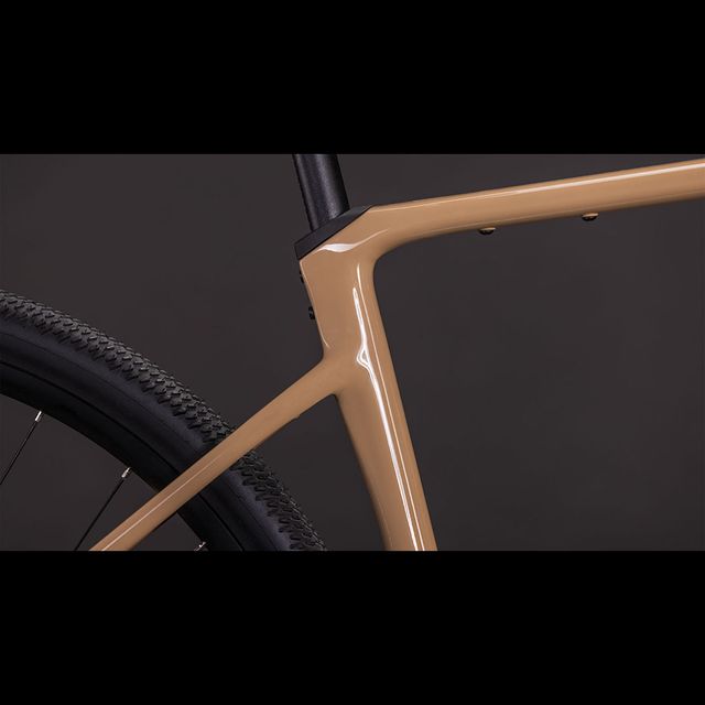 CUBE Nuroad Race gravel-pyörä